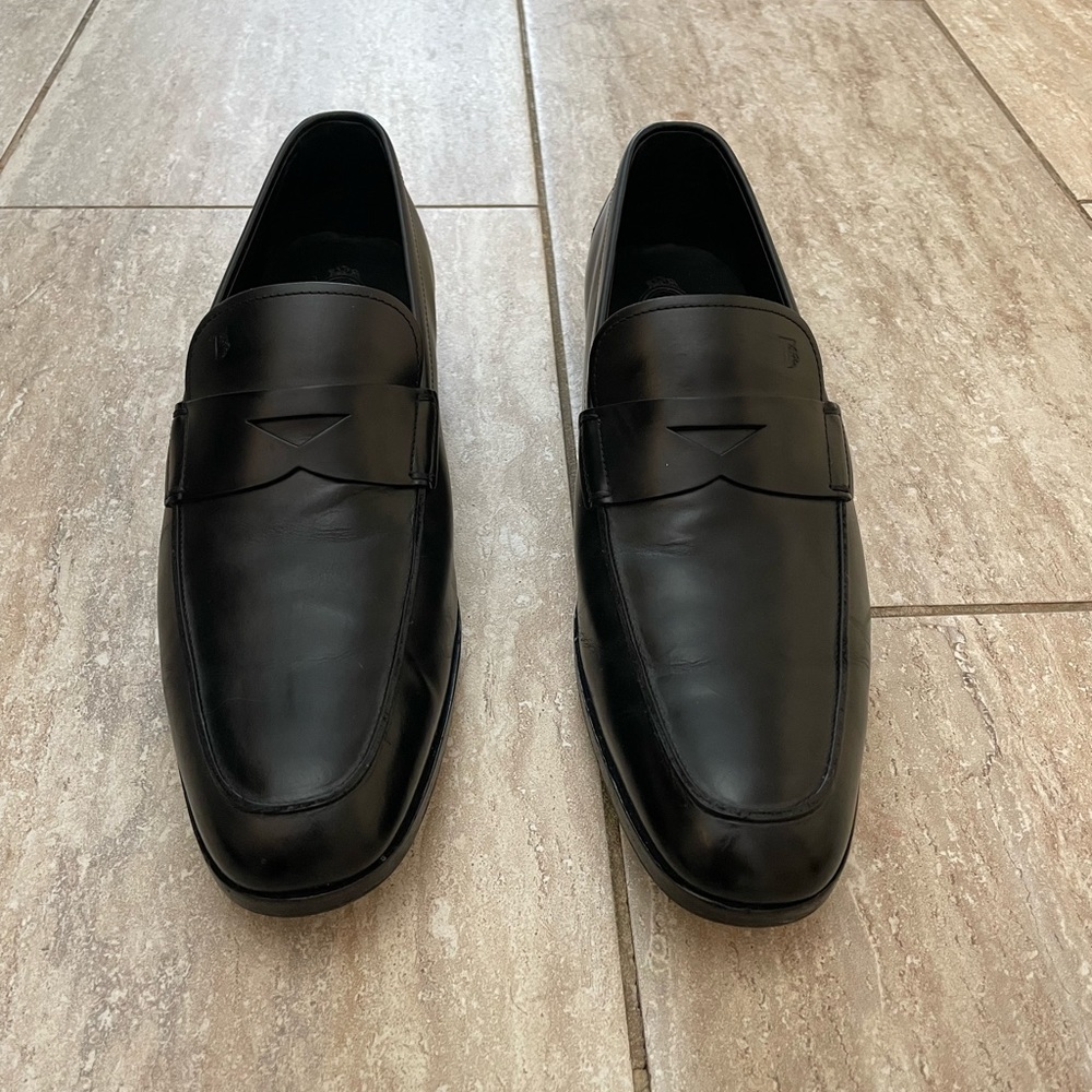 Todd men’s loafers in leather shoes made in Italy size 11 (used)